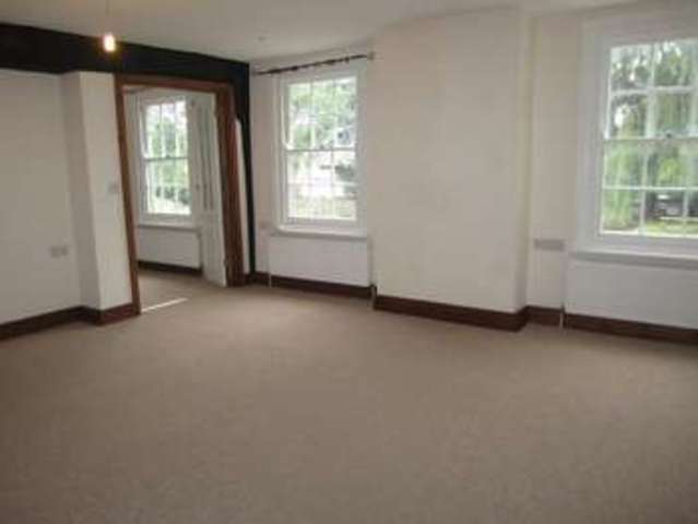  Image of 4 Bedroom Cottage for sale at Riverside Mews Lechlade Gloucestershire, GL7 3AL