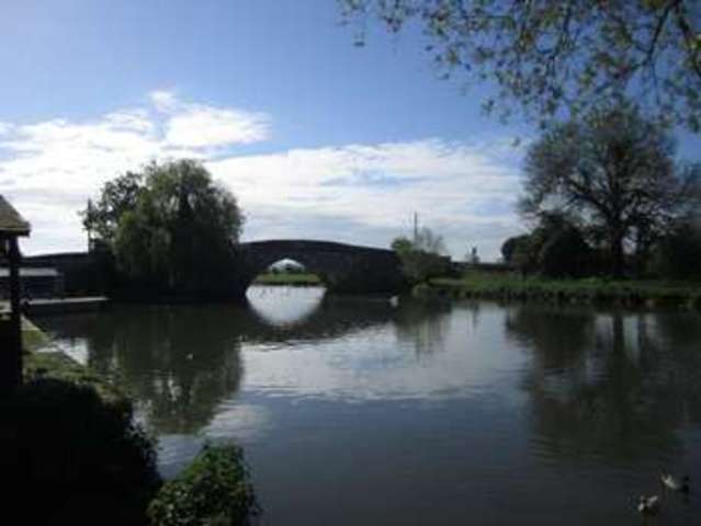  Image of 4 Bedroom Cottage for sale at Riverside Mews Lechlade Gloucestershire, GL7 3AL