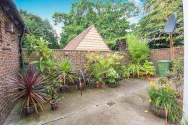  Image of 2 Bedroom Semi-Detached for sale at Bucks Green Rudgwick Bucks Green, RH12 3JE