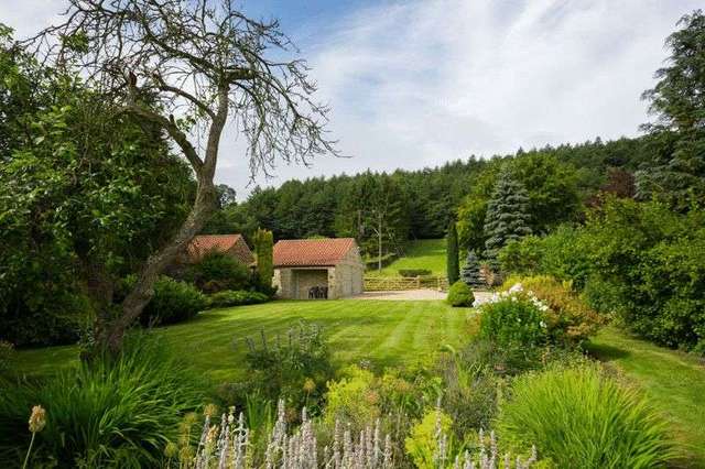  Image of 2 Bedroom Property for sale at Hutton-Le-Hole York, YO62 6UD