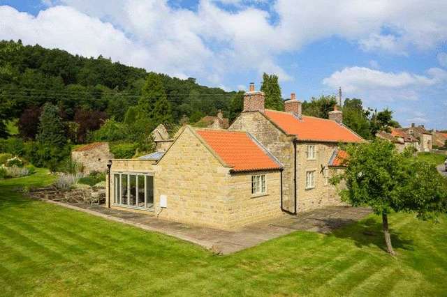  Image of 2 Bedroom Property for sale at Hutton-Le-Hole York, YO62 6UD