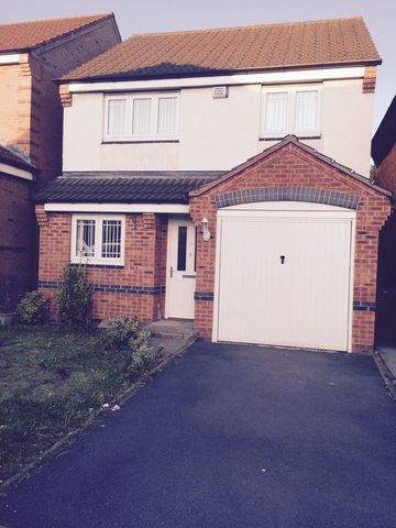  Image of 3 Bedroom Detached to rent at Aster Way  Walsall, WS5 4RX