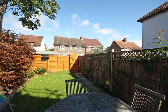  Image of 3 Bedroom Detached for sale at Reigate, RH2 7JX