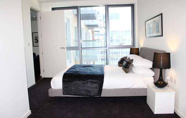  Image of 1 Bedroom Flat to rent at North Boulevard  Canary Wharf, E14 9FG