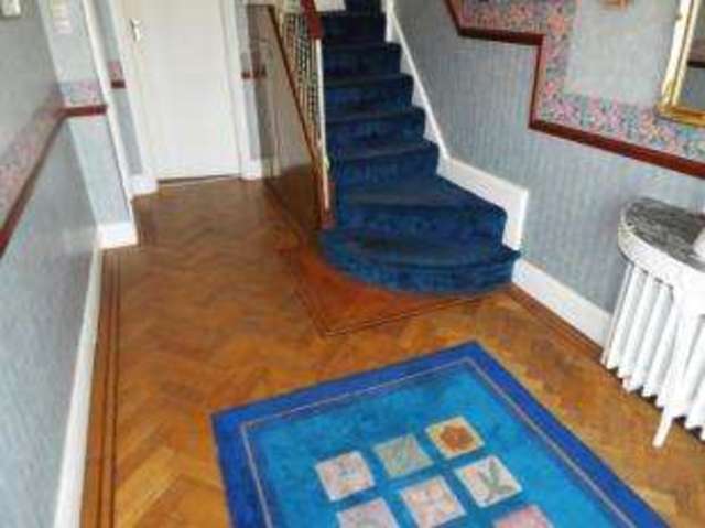  Image of 4 Bedroom Semi-Detached for sale at Barkingside Essex Barkingside, IG6 1DU