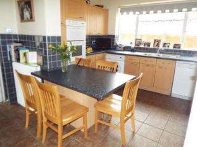  Image of 4 Bedroom Semi-Detached for sale at Barkingside Essex Barkingside, IG6 1DU