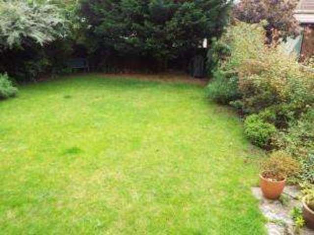  Image of 4 Bedroom Semi-Detached for sale at Barkingside Essex Barkingside, IG6 1DU