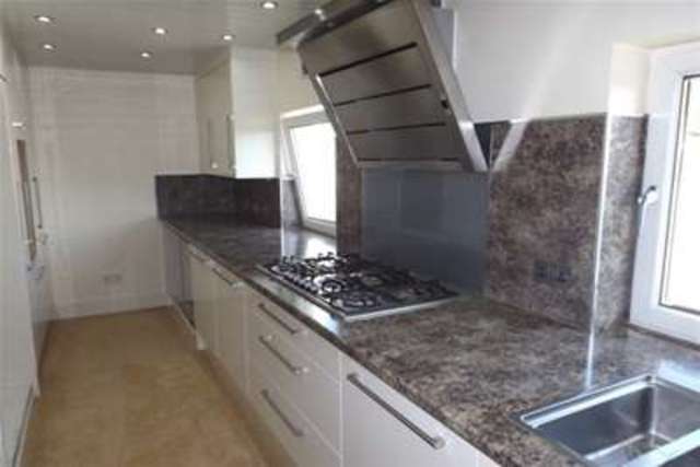  Image of 4 Bedroom Flat to rent at Strathaven, ML10 6LU