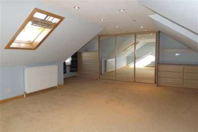  Image of 4 Bedroom Flat to rent at Strathaven, ML10 6LU