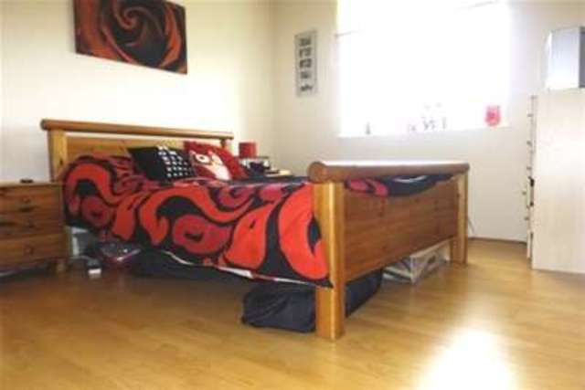  Image of 2 Bedroom Flat to rent at Chelmsford, CM1 1UE