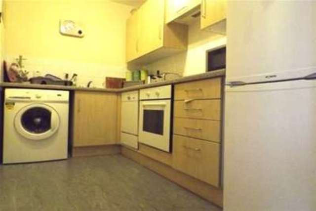 Image of 2 Bedroom Flat to rent at Chelmsford, CM1 1UE
