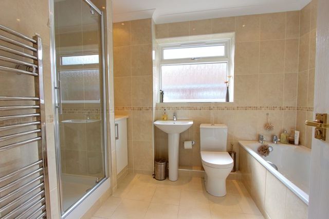  Image of 5 Bedroom Detached for sale at Campion Drive  Romsey, SO51 7RD