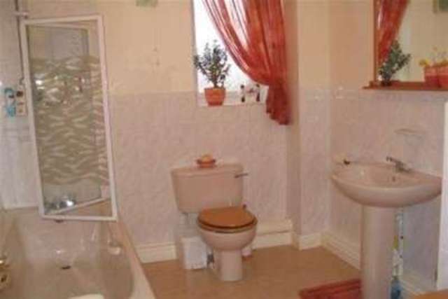  Image of 2 Bedroom Flat to rent at Chester Le Street, DH3 3YJ