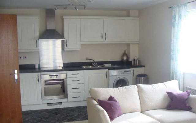  Image of 2 Bedroom Flat to rent at Pontardulais  Pontardulais, SA4 8AD