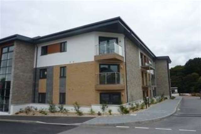  Image of 2 Bedroom Flat to rent at St. Austell, PL26 6DU