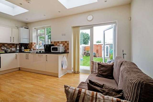  Image of 4 Bedroom Terraced for sale at Elms Park Avenue  Wembley, HA0 2RR