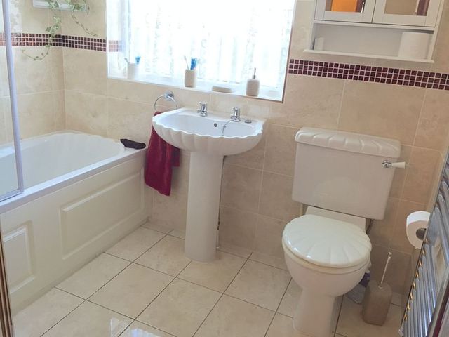  Image of 3 Bedroom Terraced for sale at Gordon Avenue  Bristol, BS5 7DS
