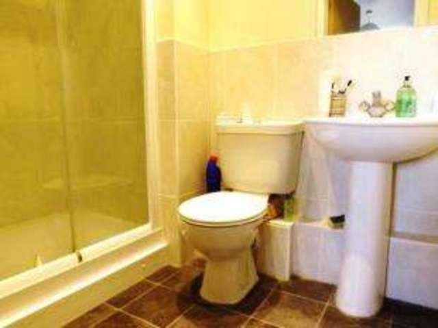  Image of 2 Bedroom Flat for sale at Peterborough Cambridgeshire Peterborough, PE1 5AA