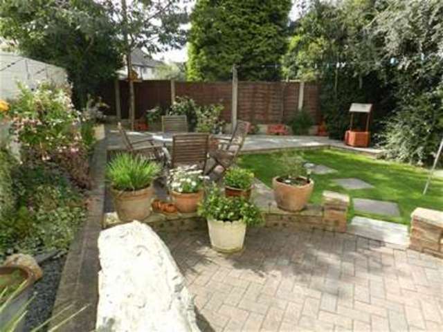  Image of 3 Bedroom Detached for sale at Walsall, WS3 1EN
