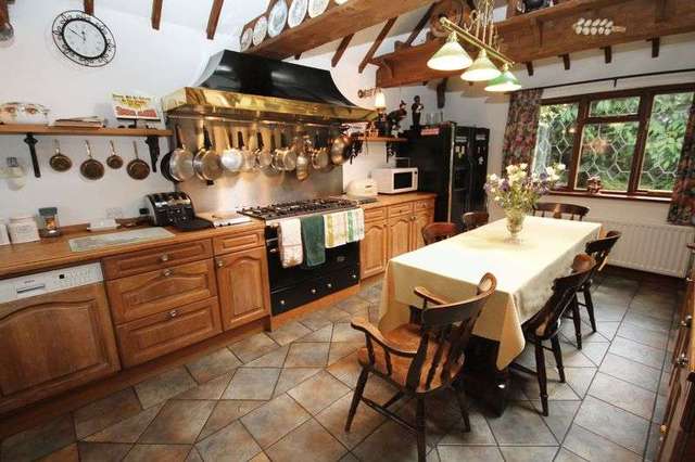  Image of 4 Bedroom Detached for sale at High Road  Chigwell, IG7 6DJ