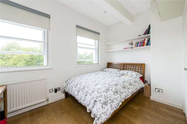  Image of 2 Bedroom Flat for sale at Lancaster Gate  London, W2 3NA