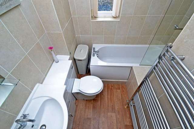  Image of 2 Bedroom Terraced for sale at Stanley Wakefield West Yorkshire, WF3 4EF