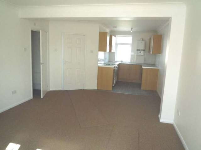  Image of 1 Bedroom Apartment to rent at Milton Road  Swanscombe, DA10 0LS