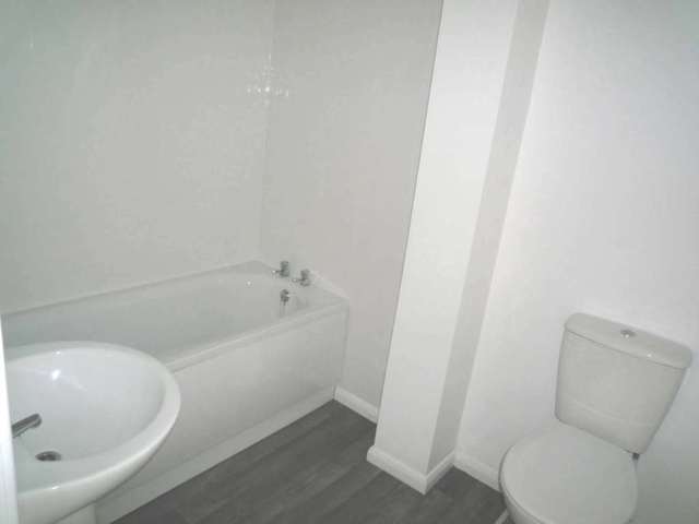  Image of 1 Bedroom Apartment to rent at Milton Road  Swanscombe, DA10 0LS
