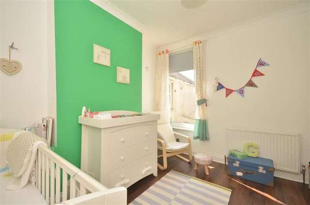  Image of 3 Bedroom Terraced for sale at Portsmouth Hampshire Portsmouth, PO2 8BS