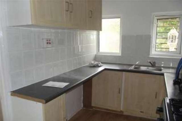  Image of 1 Bedroom Flat to rent at Newbury Park, IG2 7AS