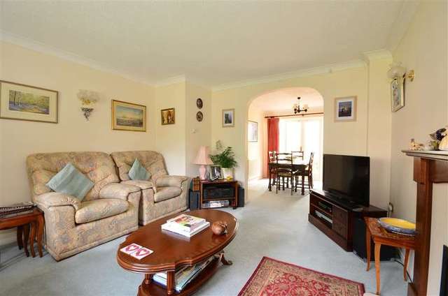  Image of 4 Bedroom Detached for sale at Rowlands Castle Hampshire Rowland