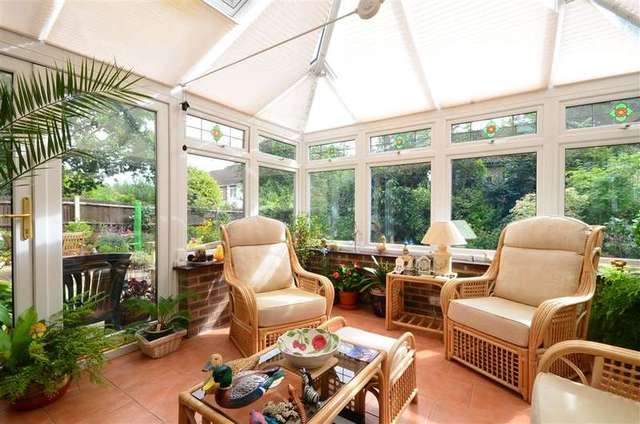  Image of 4 Bedroom Detached for sale at Rowlands Castle Hampshire Rowland