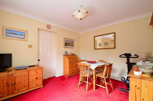  Image of 4 Bedroom Detached for sale at Rowlands Castle Hampshire Rowland
