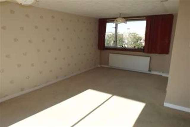  Image of 2 Bedroom Flat to rent at Glasgow, G75 9DB