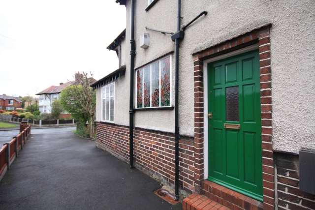  Image of 4 Bedroom Semi-Detached for sale at Perrymead Prestwich Manchester, M25 2QJ