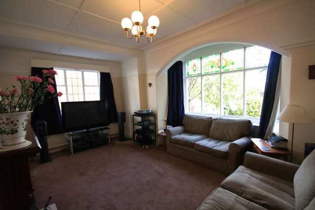  Image of 4 Bedroom Semi-Detached for sale at Perrymead Prestwich Manchester, M25 2QJ