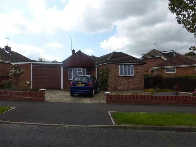  Image of 3 Bedroom Bungalow for sale at Widley Waterlooville Waterlooville, PO7 5JW