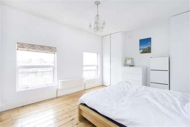  Image of 2 Bedroom Flat for sale at London, SE27 9PX