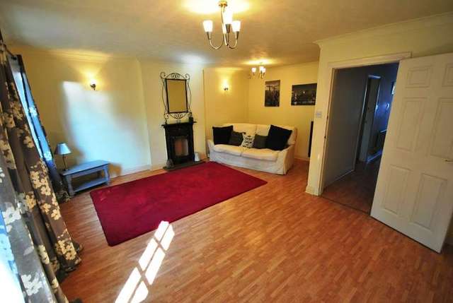  Image of 3 Bedroom Mews for sale at Gatley Cheadle Gatley, SK8 4GR
