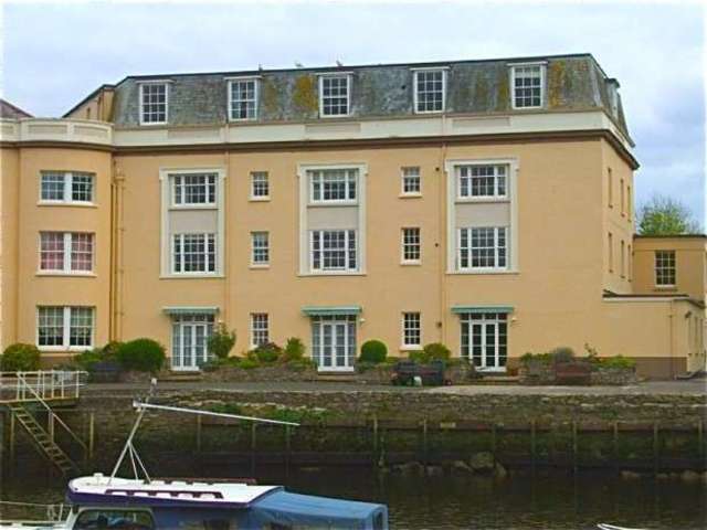  Image of 2 Bedroom Apartment to rent at Bridgetown  Totnes, TQ9 5AA