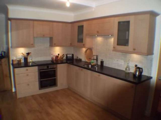  Image of 2 Bedroom Apartment to rent at Bridgetown  Totnes, TQ9 5AA