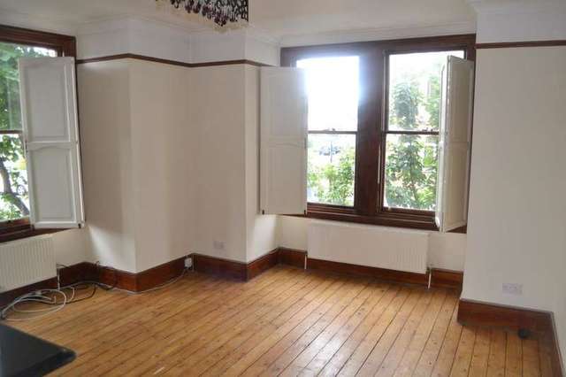  Image of 2 Bedroom Flat to rent at Shell Road  London, SE13 7TY