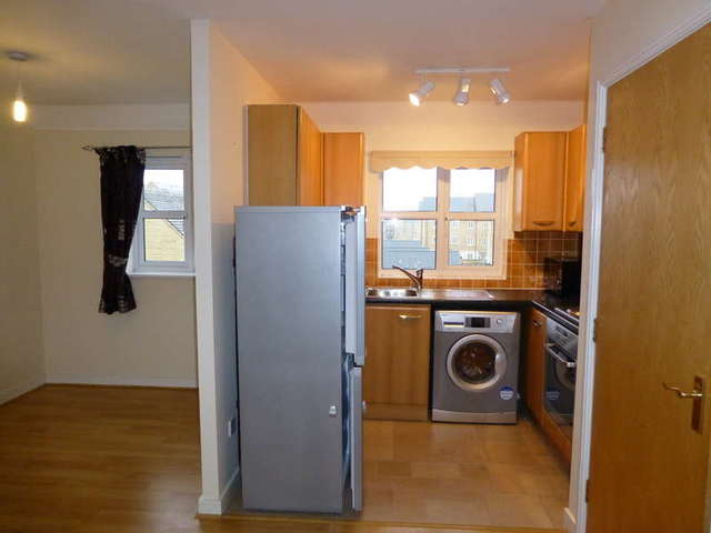 Image of 2 Bedroom Flat to rent at Shilton Park  Carterton, OX18 1GQ