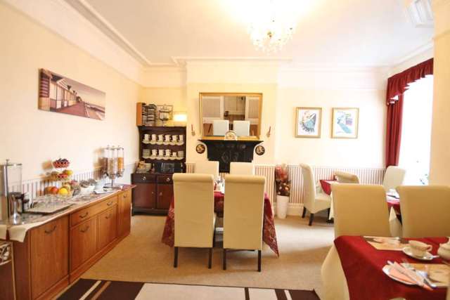  Image of 8 Bedroom Detached for sale at South Terrace  Littlehampton, BN17 5LJ