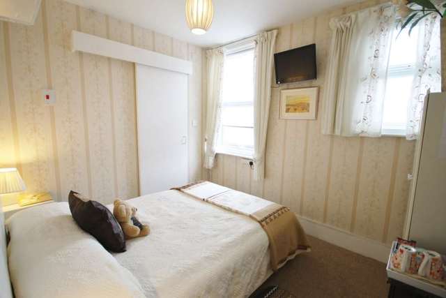  Image of 8 Bedroom Detached for sale at South Terrace  Littlehampton, BN17 5LJ