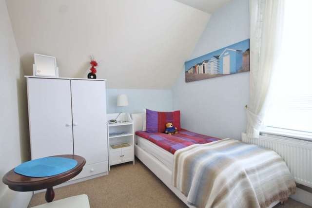  Image of 8 Bedroom Detached for sale at South Terrace  Littlehampton, BN17 5LJ
