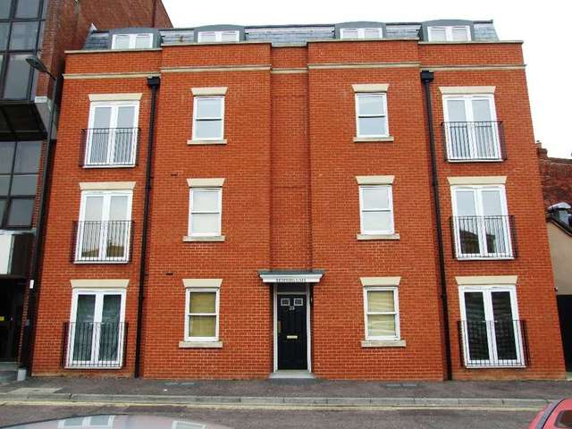  Image of 1 Bedroom Flat to rent at Southampton, SO15 2EF