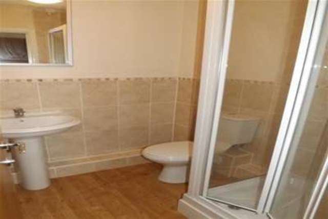  Image of 2 Bedroom Flat to rent at Lytham St. Annes, FY8 2JA