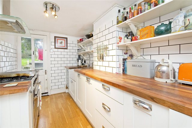  Image of 1 Bedroom Flat to rent at Hackney London Dalston, E8 2NL