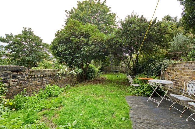  Image of 1 Bedroom Flat to rent at Hackney London Dalston, E8 2NL